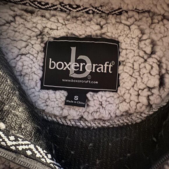 Puffy University of UCONN Jacket Size Small - Picture 3 of 3